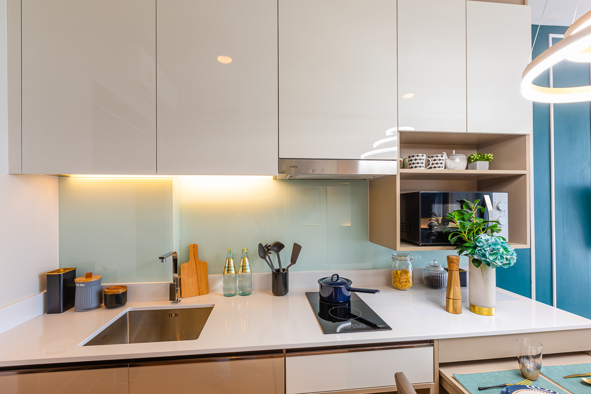  Palmetto Park Hotel & Residence, Karon Beach, Phuket
 